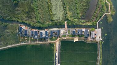 零碳木結(jié)構(gòu)展示中心、報(bào)告廳圓滿(mǎn)交付！